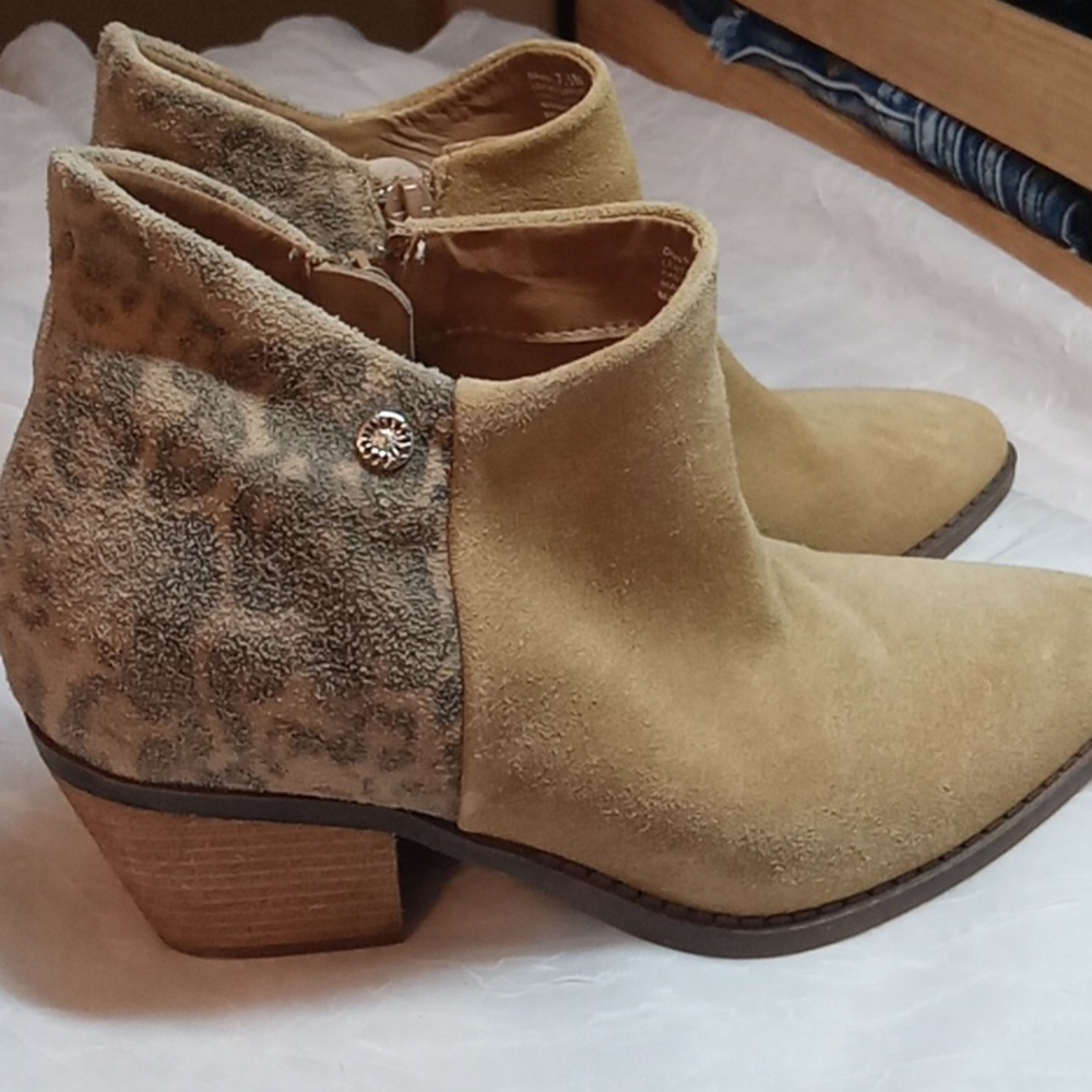 Yellowbox cheetah ankle boots size 7.5 - Picture 2 of 13